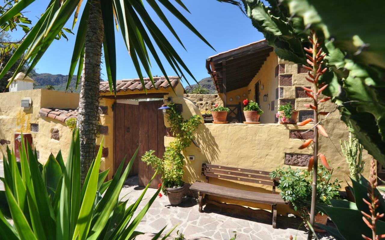 Bohemian Hideaway Finca - 2 Unique Houses With Shared Pool Santa Lucia 외부 사진
