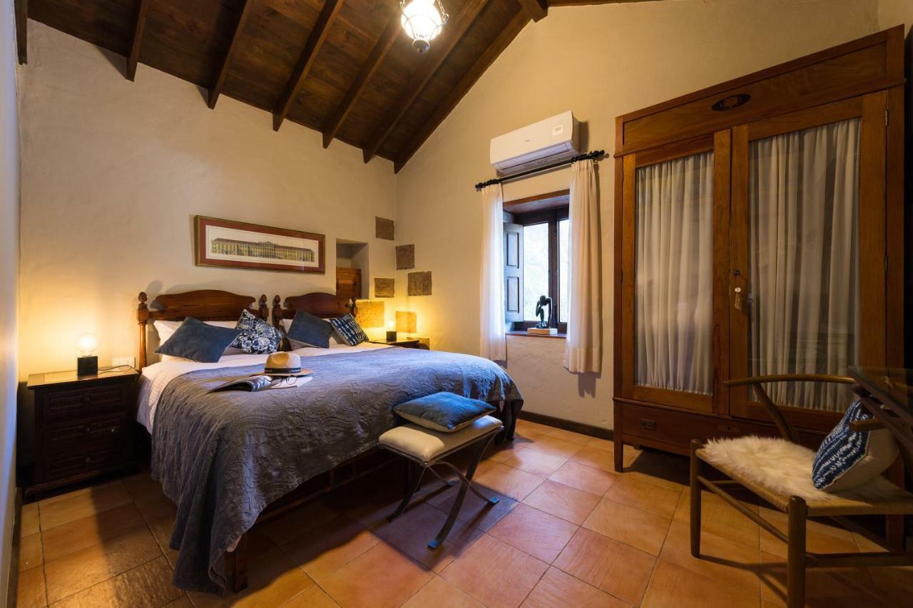 Bohemian Hideaway Finca - 2 Unique Houses With Shared Pool Santa Lucia 외부 사진