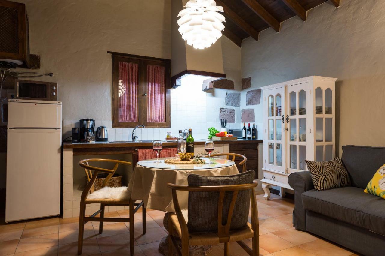 Bohemian Hideaway Finca - 2 Unique Houses With Shared Pool Santa Lucia 외부 사진