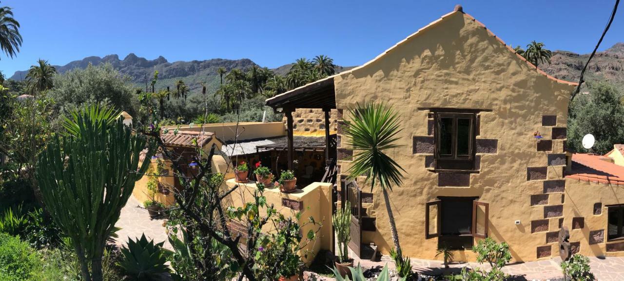 Bohemian Hideaway Finca - 2 Unique Houses With Shared Pool Santa Lucia 외부 사진